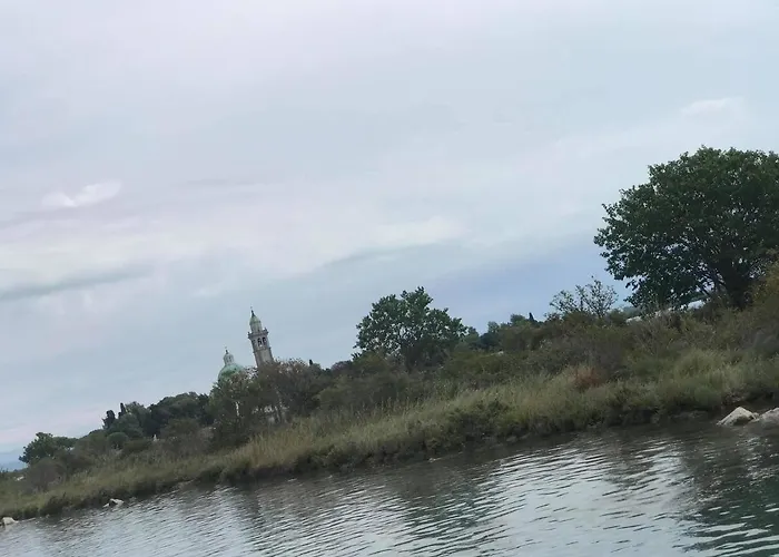 Апартаменти Sisters'house *