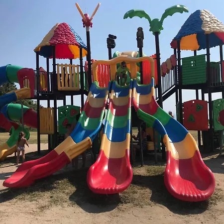 Sisters'house Градо