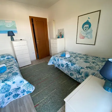 Sisters'house Градо