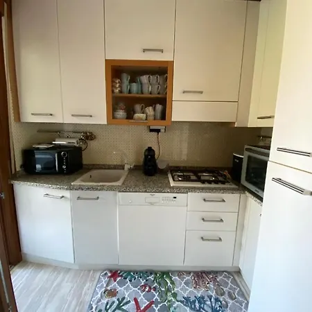 Apartament Sisters'house *